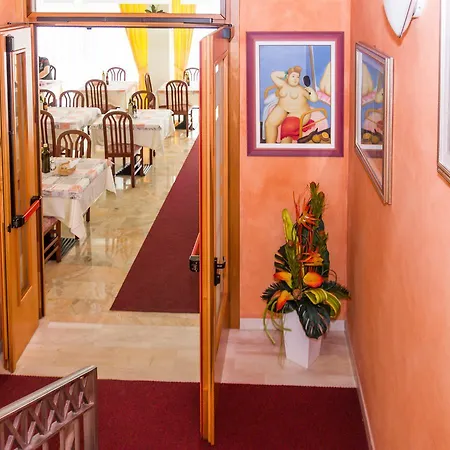 Simplon Hotel 3*